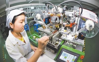 解碼電子廠青春現象 為何年輕女性成為生產線主力軍